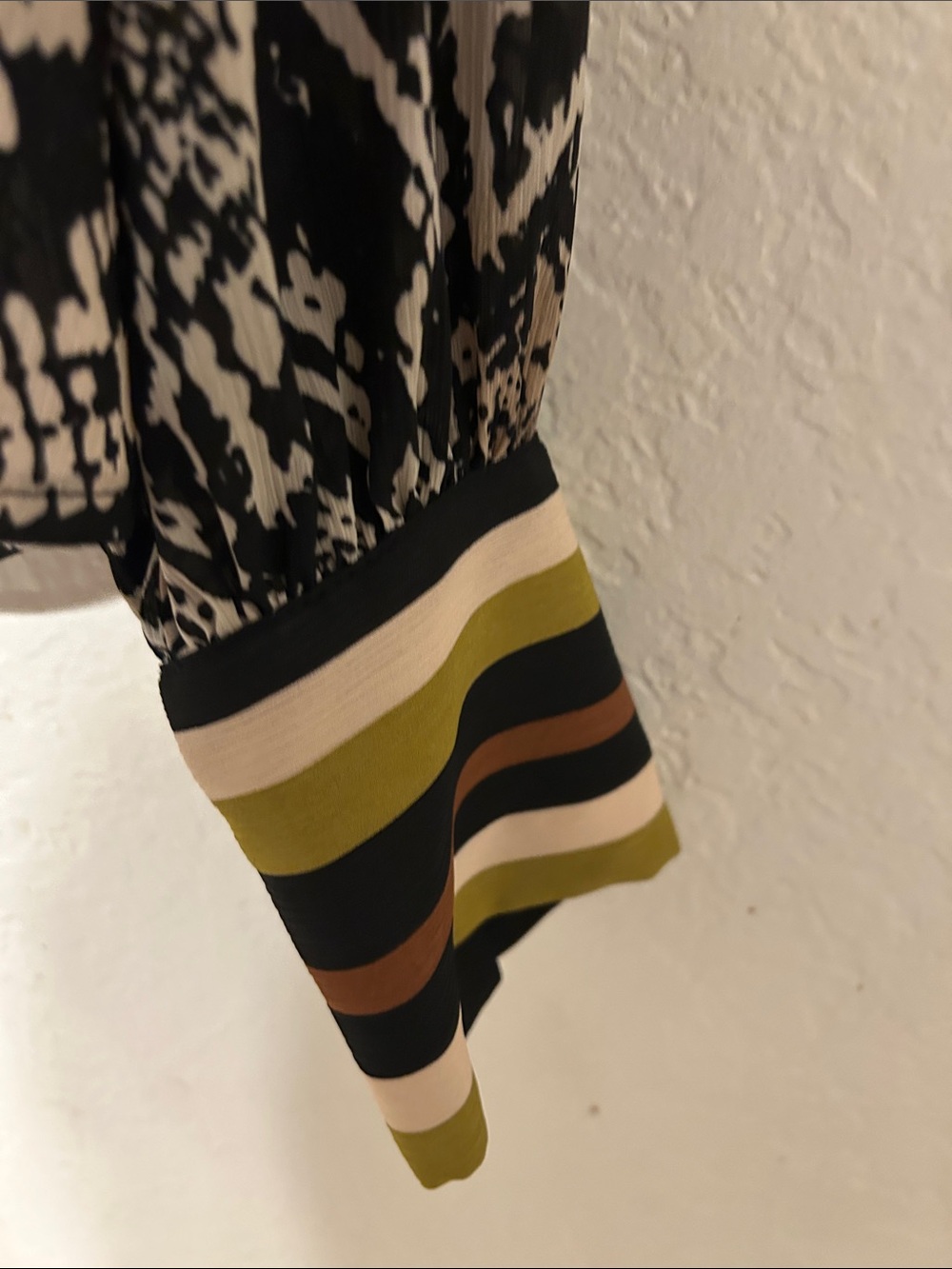 🎼Worthington Snake-Print Tie-Neck Blouse in Black and Cream striped size XXL GUC - Picture 5 of 11